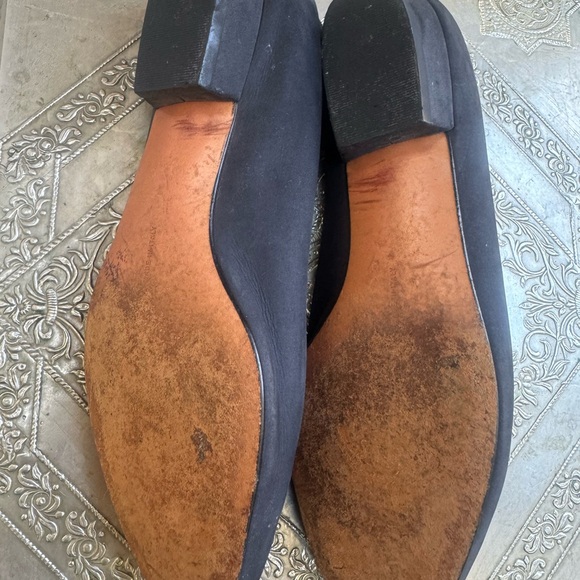 Navy blue Salvatore Ferragamo flats. Size 8 - Picture 5 of 8